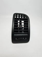 Oryginalna dysza powietrzna prawy nawiew VW Polo 6N 6N2 Lupo 6X 6X1819704A